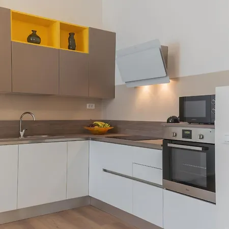 Lejlighed Manaraquattro - In Near The Center With Free Parking - Como