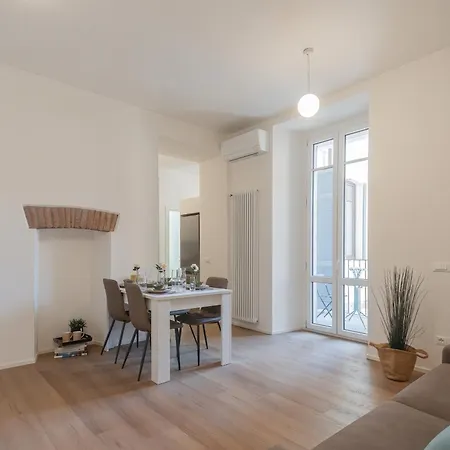 Manaraquattro - In Near The Center With Free Parking - * Como