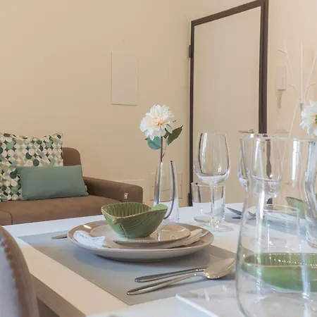 Manaraquattro - In Near The Center With Free Parking -