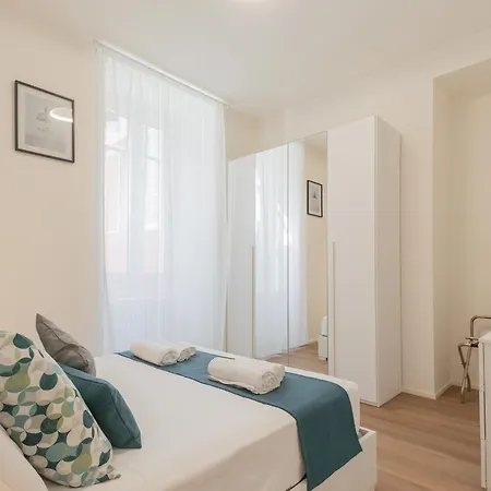 Manaraquattro - In Near The Center With Free Parking - *