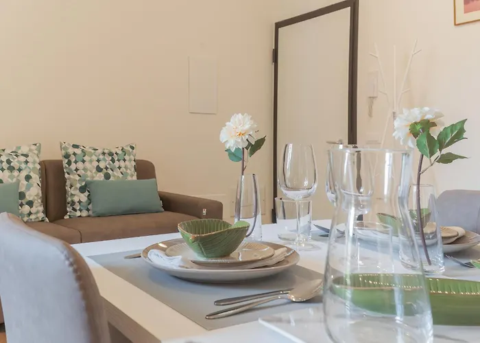 Manaraquattro - In Near The Center With Free Parking -