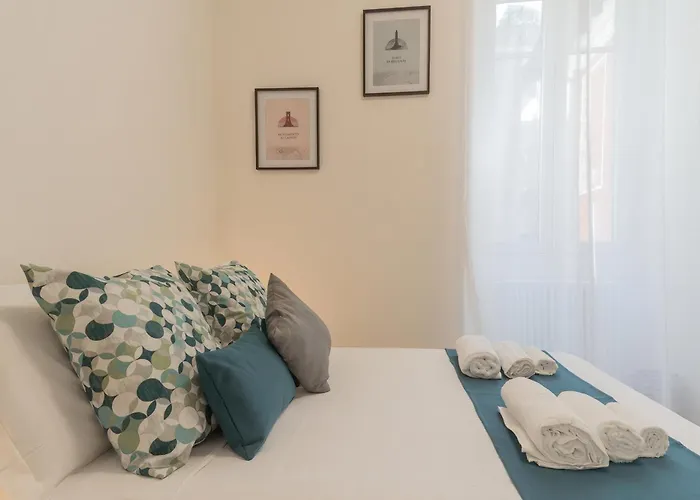 Manaraquattro - In Near The Center With Free Parking - *