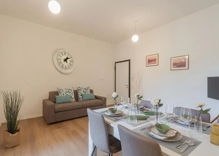 Manaraquattro - In Near The Center With Free Parking - Apartmán