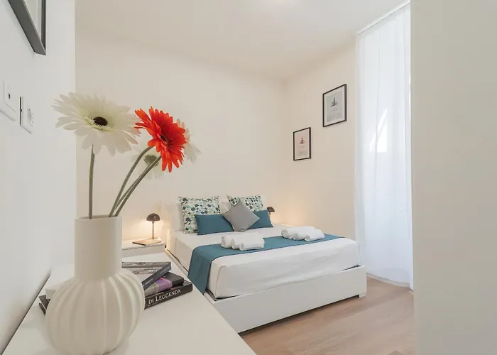 Apartmán Manaraquattro - In Near The Center With Free Parking - *