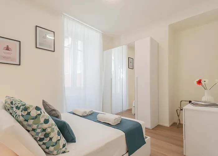Manaraquattro - In Near The Center With Free Parking - *