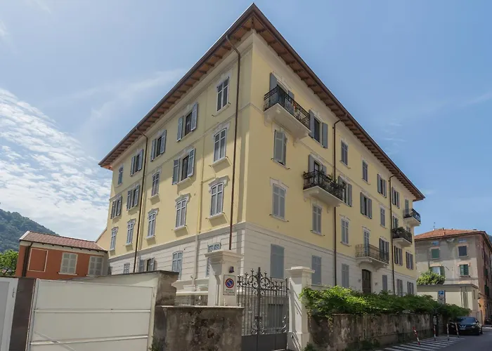 Manaraquattro - In Near The Center With Free Parking - Apartmán Como
